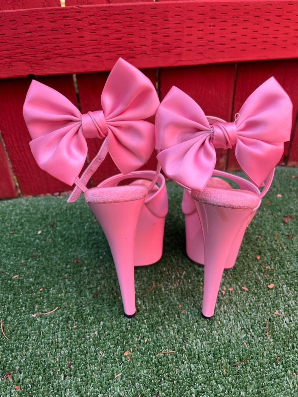 Custom Bow Baby Pink Pleasers heels - Picture 3 of 6